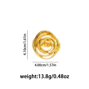 Detailed size view of the vintage gold rose metal brooch with 4.10cm height dimensions