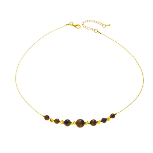 Collana lunga elegante con perline occhio di tigre e ciondoli a cuore in oro su catena
