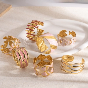 Bracciali dorati regolabili in smalto con motivi artistici di pesci e foglie