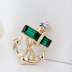 Nautical Alloy Anchor Brooch For Women Men Fashion Gold Green Rhinestone Inlaid Marine Style Breastpin Suit Lapel Pin Jewelry Gift