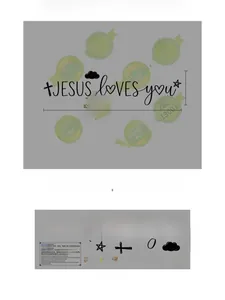 Dettaglio dell'adesivo murale in PVC Jesus Loves You con stelle e nuvole per vetrine e specchi