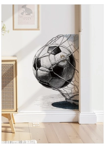 Détail macro du sticker mural 3D football montrant le ballon frappant dans le filet