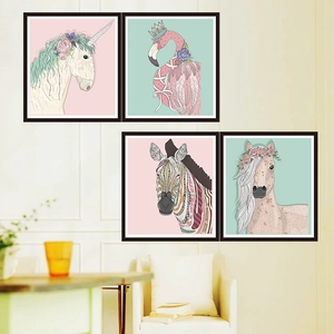 Set di 4 quadri moderni con animali e cornici nere per decorazione parete soggiorno e camera