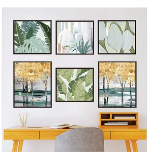 Detail of 6-piece Nordic wall art set with green tropical leaves and gold foil forest
