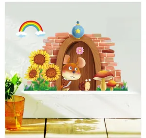 Détail des stickers muraux maison de souris avec motifs tournesols et arc-en-ciel