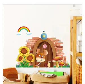 Détail de stickers muraux colorés avec souris, arc-en-ciel et tournesols pour chambre d'enfant