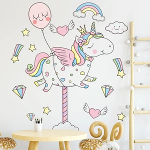 Rosa Einhorn Wandtattoo mit Regenbogen und Herzballons für das Mädchenzimmer Dekoration