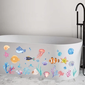 Abnehmbare Aquarell-Meeresfisch-Wandaufkleber für eine moderne Badewanne im Badezimmer
