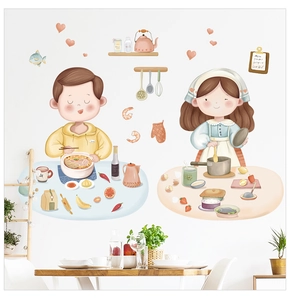 Dettaglio di adesivi murali cucina con personaggi dei cartoni animati e icone culinarie