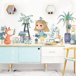 Stickers muraux cartoon fille et animaux pour déco chambre enfant sur mur blanc