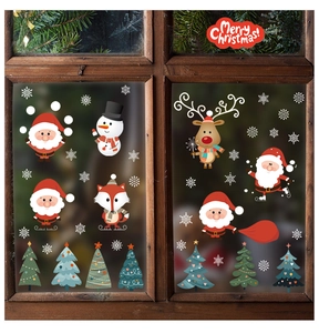 Detail von Weihnachtsfensteraufklebern mit Weihnachtsmann, Rentier und Schneeflocken