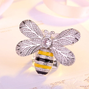 Exquisite silver bee brooch with white zircon wings and yellow black enamel body