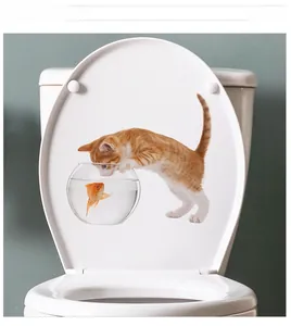 Détail d'un autocollant 3D pour abattant de WC montrant un chat et un bocal à poissons
