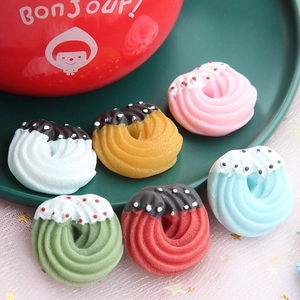 Christmas Simulation Donut Resin DIY Accessories For Phone Case Hairband Decor Simulated Food Resin Charms Spiral Pattern Patch