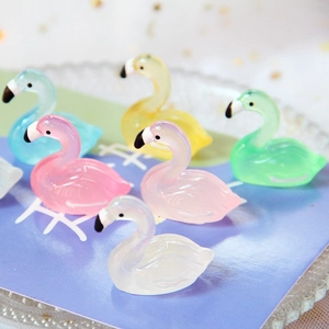 Leuchtende Mini-Schwäne aus Harz in verschiedenen Farben für DIY-Schmuck und Deko