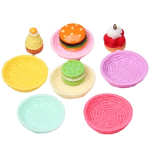 Ensemble miniature de nourriture en résine pour maison de poupée avec paniers