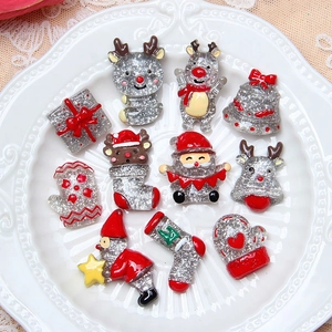 Set de breloques de Noël en résine transparente avec Père Noël, renne et paillettes