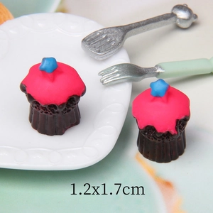 Miniature star cupcake resin toy for DIY dollhouse crafts, size 1.2x1.7cm