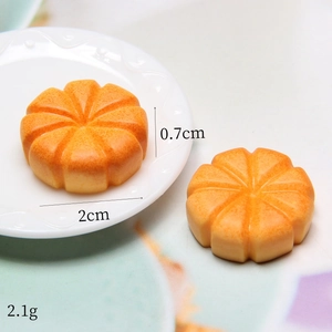 Λήψη macro από μενταγιόν κολοκύθας ρητίνης 2cm με διαστάσεις και λεπτομέρειες βάρους