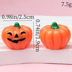 Macro-opname van lichtgevende Halloween-pompoenen met details over afmetingen en gewicht