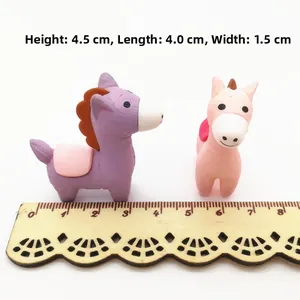 Sognanti figurine di pony 3D in viola e rosa per decorazioni fai da te e custodie per telefoni
