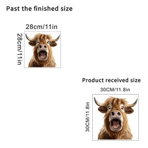 Dimensions du sticker mural vache d'Écosse montrant la taille finale de 28x28cm et la feuille