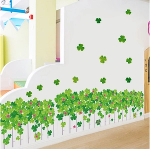 Autocollant Mural Trèfle Vert Clôture Blanche PVC Plantes Pastorales Décalcomanie Pour Chambre Enfant Maternelle Salon Décor