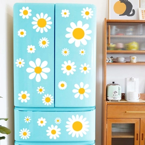 Waterproof white daisy wall stickers for fridge and home decor in various sizes