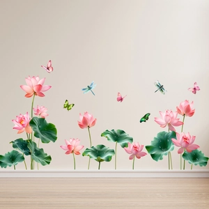 Adesivi murali realistici con fiori di loto, gocce di rugiada e farfalle colorate