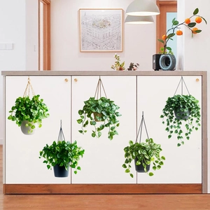 Cinq styles de plantes suspendues artificielles dans des pots pour décor mural
