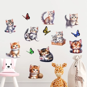 Stickers muraux détaillés avec chatons mignons et papillons colorés pour chambre d'enfant