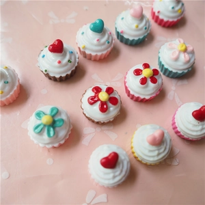 Mini Simulation Cupcake Resin Cabochons Sweet Food Heart Flower Design DIY Jewelry Making Charms Craft Phone Case Decoration Accessories