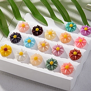 Flores de resina de margarita de 12mm coloridas para joyas DIY y fundas de móvil