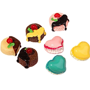 Resin mini heart and cake cabochons for DIY crafts jewelry and phone case decor