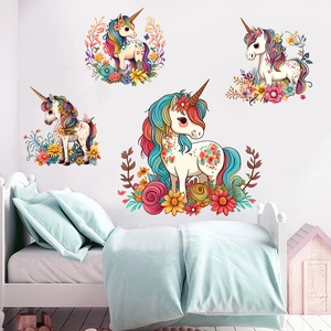 Adesivi murali unicorno con fiori per cameretta bambini, set di 4 decalcomanie colorate