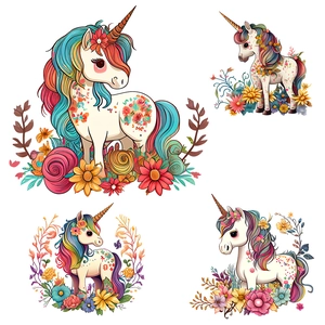 Set di 4 adesivi murali unicorno con fiori colorati per decorazione cameretta bambini