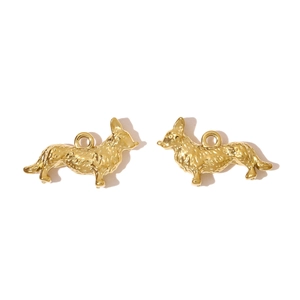 Detail van gouden corgi-bedels met haartuctuur voor het maken van DIY kettingen en sieraden