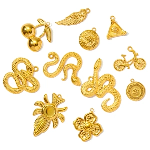 Pendentifs vintage en acier inoxydable doré avec serpent, cerise et œil de la providence
