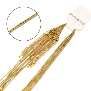 Dettaglio della catena box in acciaio inossidabile placcato oro 18k con chiusura
