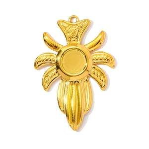 Détail d'un pendentif soleil doré avec support rond pour la création de bijoux DIY