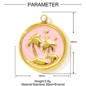 Detalle del colgante de palmera en esmalte rosa y acero inoxidable con medidas de 18mm