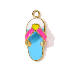 Detailed view of flip-flop enamel pendant with pink straps and golden metal base
