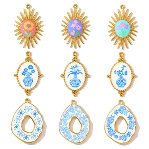 Vintage Chinese Style Blue White Porcelain Pattern Enamel Stainless Steel Pendant Sun Flower Jewelry Accessory For DIY Necklace