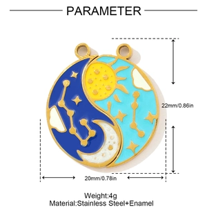 Detail van 22mm zon en maan emaille hanger met roestvrijstalen afmetingen