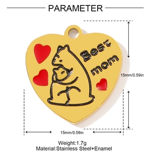 Detail of 15mm heart pendant with Best Mom engraving, weight 1.7g and enamel finish