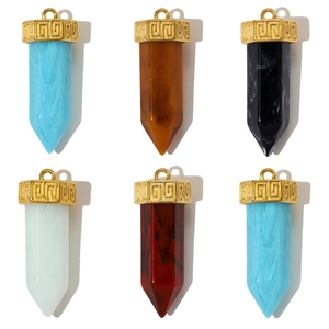 Edelstahl Harz Sechseckige Säule Anhänger Vintage Griechischer Schlüssel Muster Marmor Textur Prisma Charm Für DIY Schmuck