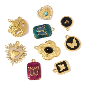 Pendenti vintage francesi in acciaio inossidabile con cuori, farfalle e motivi floreali