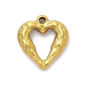 Detailansicht herzförmiger Hohlanhänger in Vintage-Gold mit floralen Mustern
