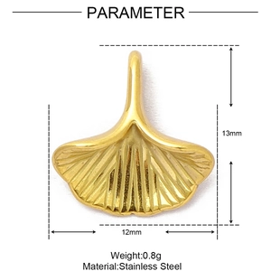 Detailanzeige des goldenen Ginkgoblatt-Anhängers aus Edelstahl, Größe 13x12mm Maße