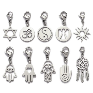 Lot de 10 breloques en acier inoxydable avec fermoirs homard, motifs Om, Hamsa et Soleil